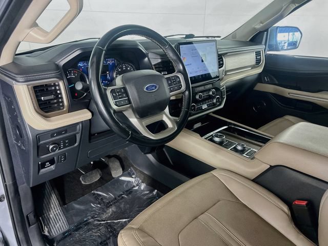 Used 2022 Ford Expedition Limited AWD/4WD image 11