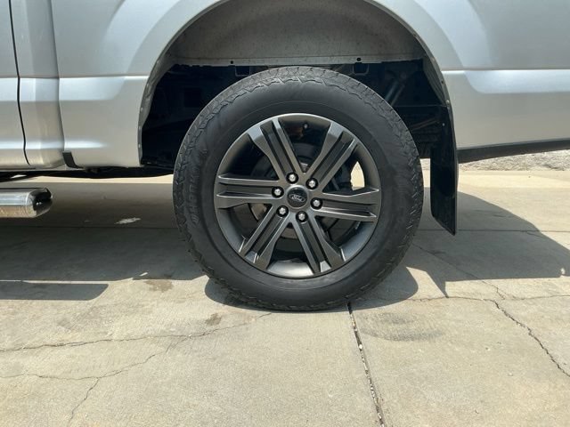 Used 2015 Ford F150 XLT AWD/4WD image 25