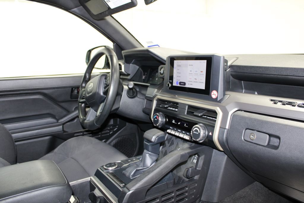 Used 2024 Toyota Tacoma SR5 image 33