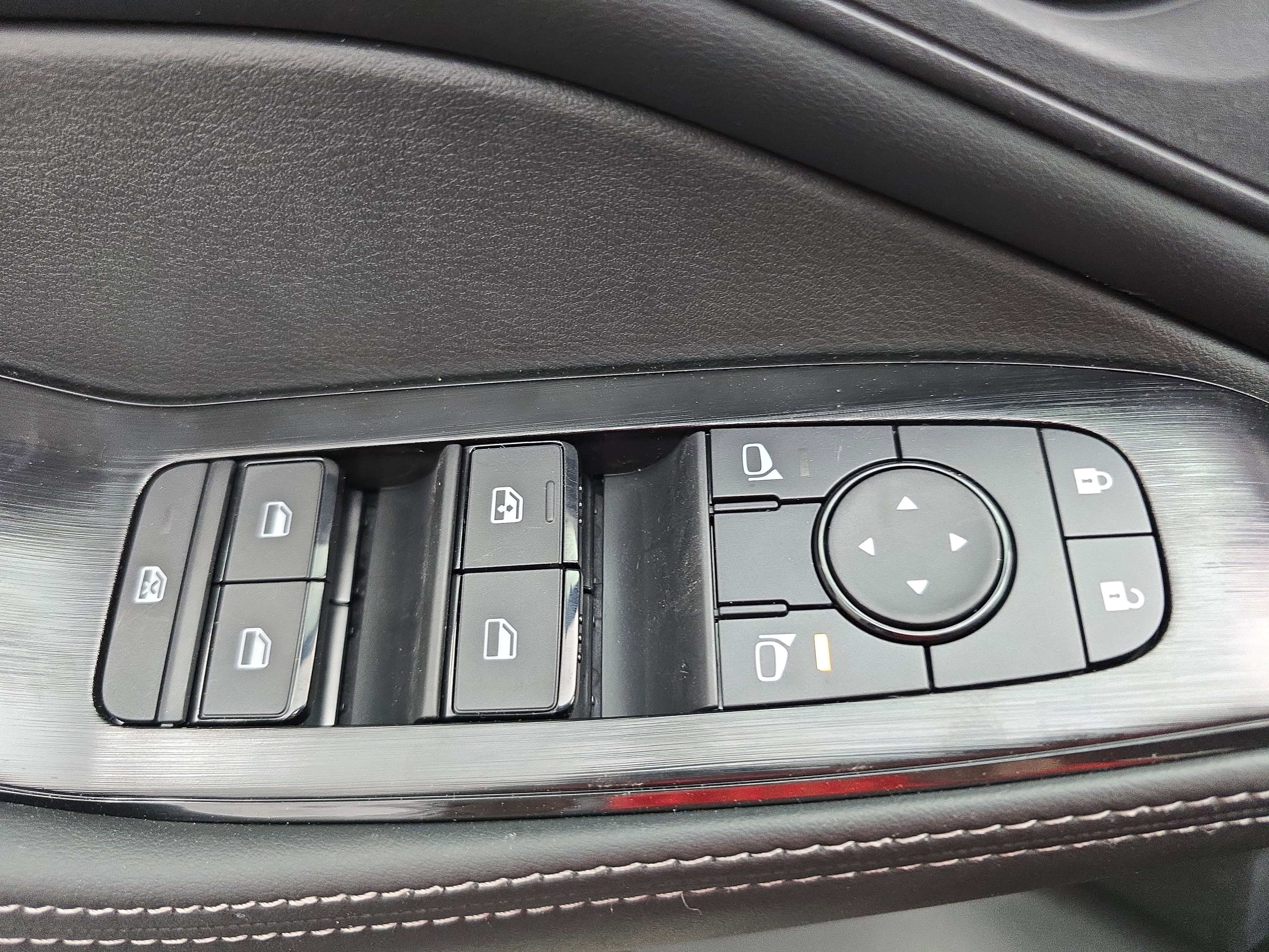 New 2026 Nissan Rogue SV FWD image 27