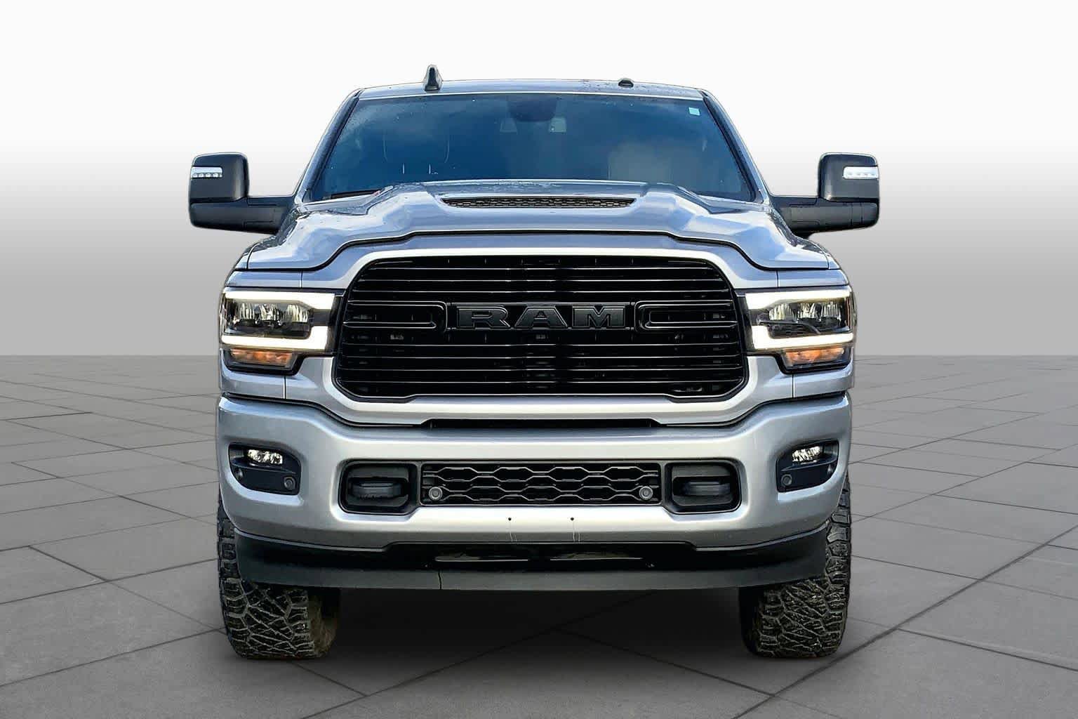 Used 2024 RAM 2500 Laramie w/ Night Edition AWD/4WD image 4