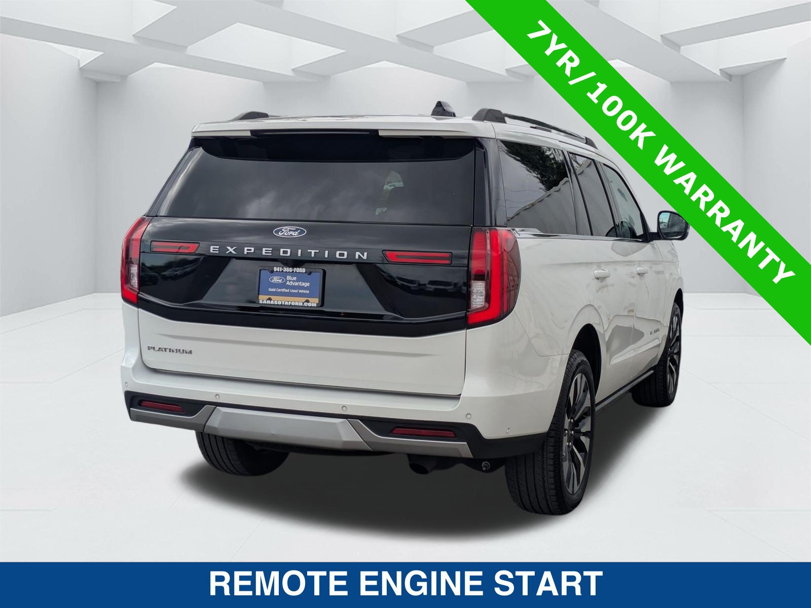 Certified 2025 Ford Expedition Platinum w/ Driver's Package AWD/4WD image 5