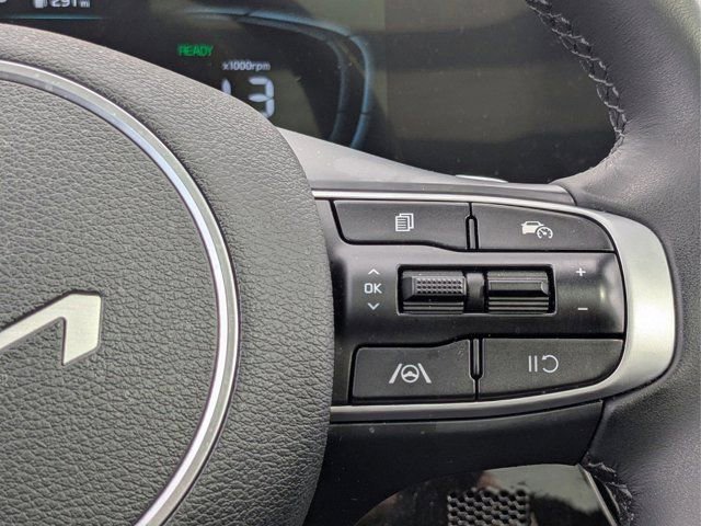 Used 2025 Kia Sportage EX w/ EX Premium Package image 20