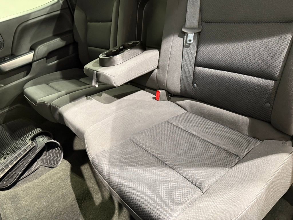 Used 2018 Chevrolet Silverado 1500 LT w/ All Star Edition image 18