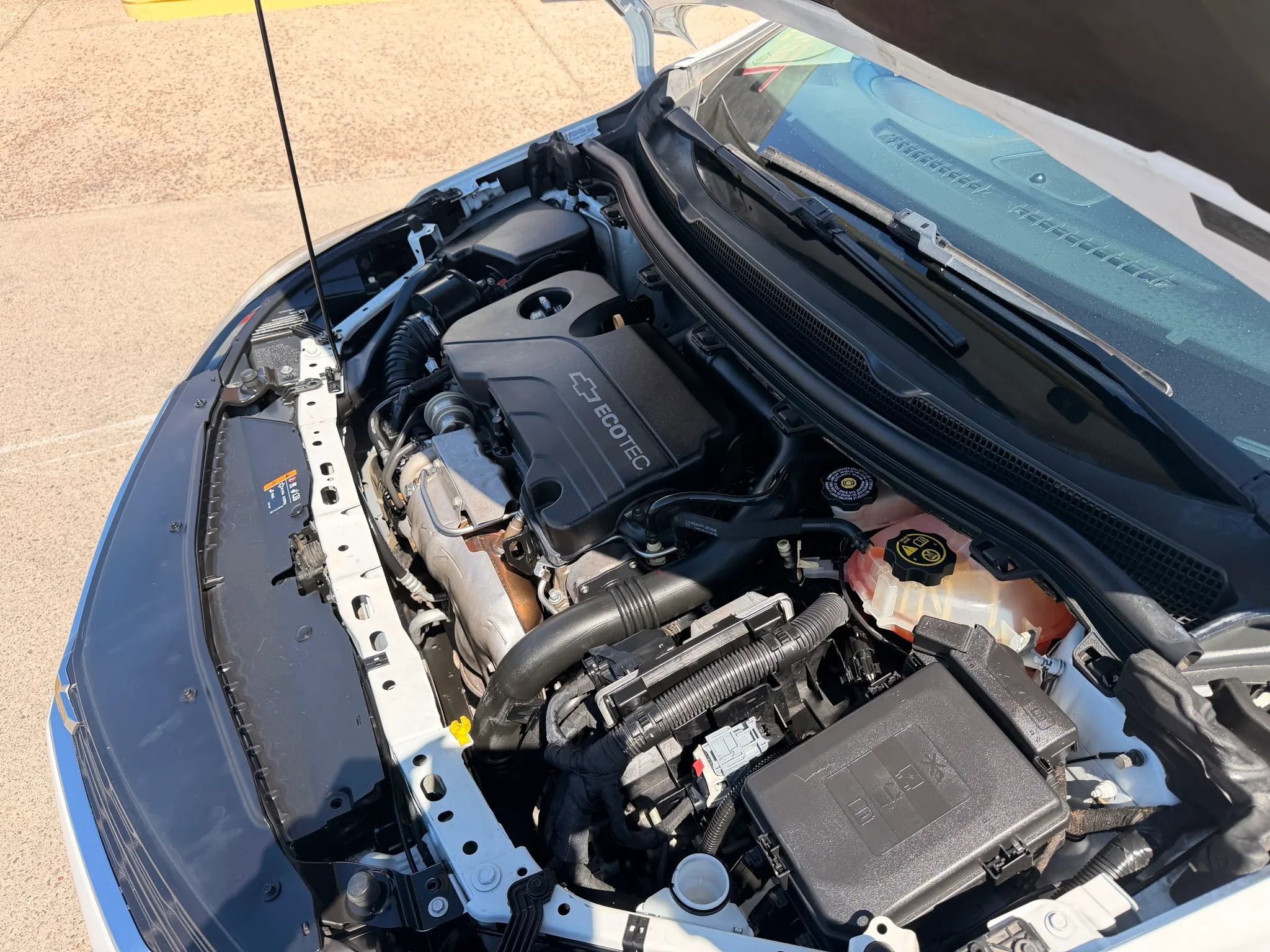 Used 2016 Chevrolet Cruze LS image 39