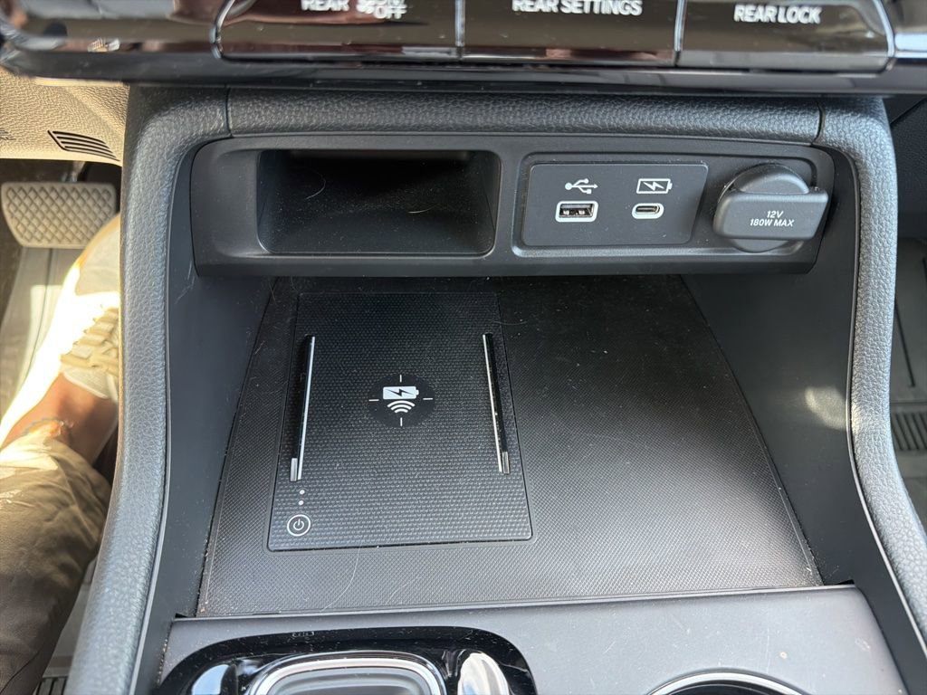 Used 2025 Honda Pilot EX-L image 21