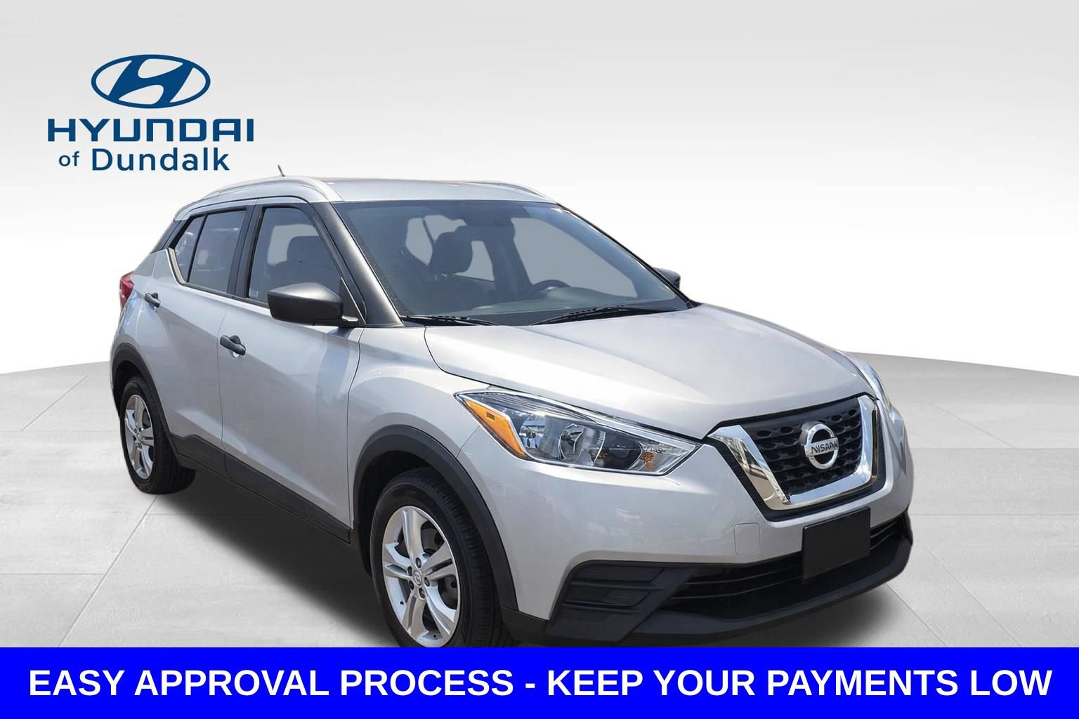Used 2019 Nissan Kicks S FWD image 1