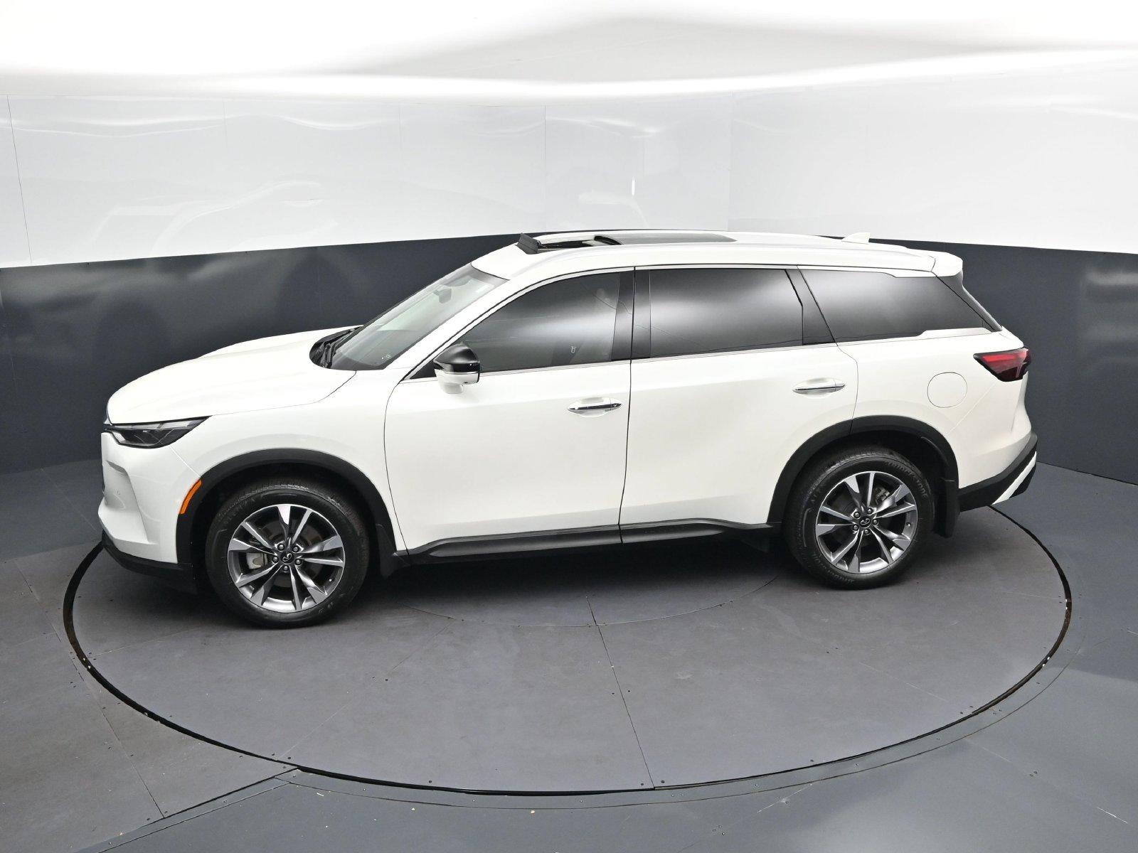 Used 2024 INFINITI QX60 Luxe FWD image 33