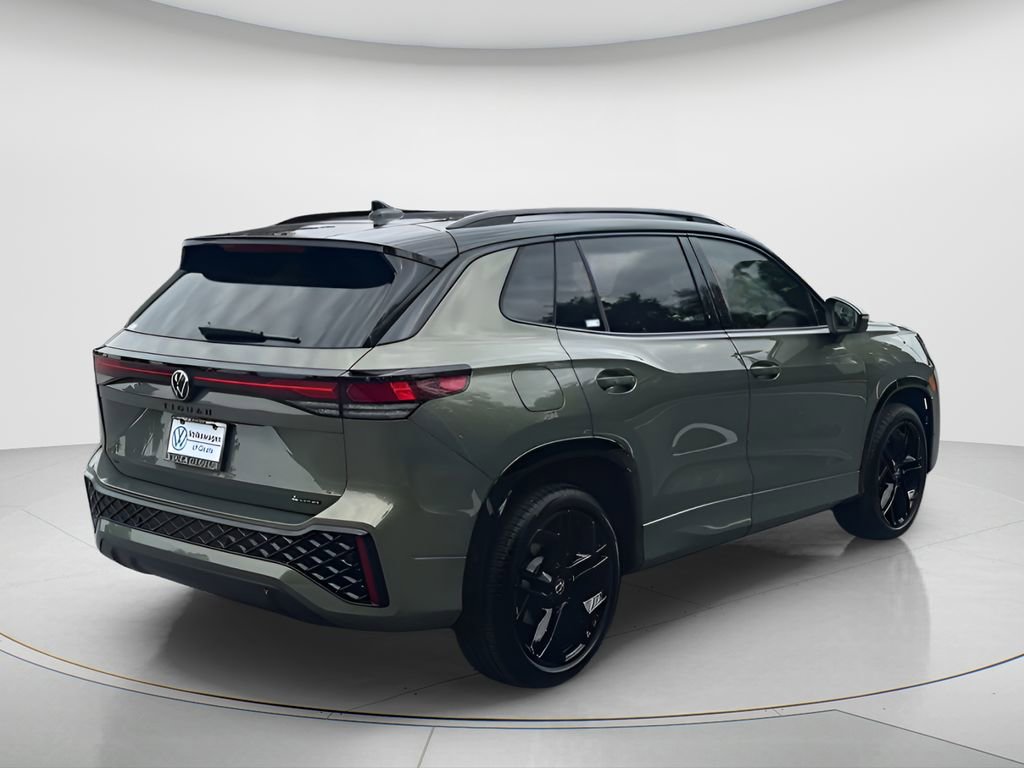 New 2026 Volkswagen Tiguan SE R-Line image 8