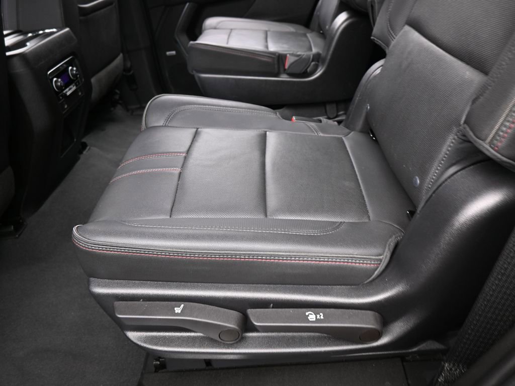 Used 2022 Chevrolet Tahoe RST w/ Luxury Package image 37