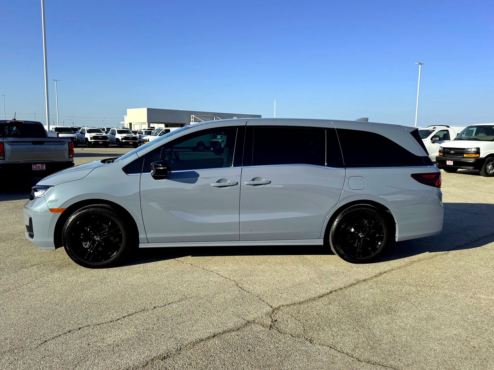 Used 2025 Honda Odyssey Sport-L image 10