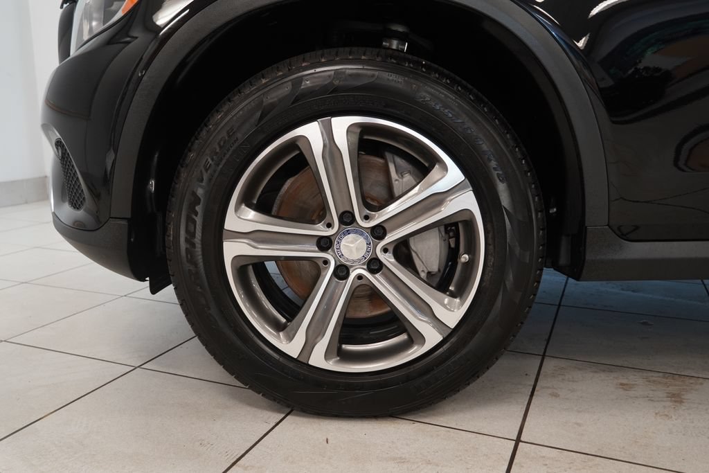 Used 2016 Mercedes-Benz GLC 300 4MATIC image 17
