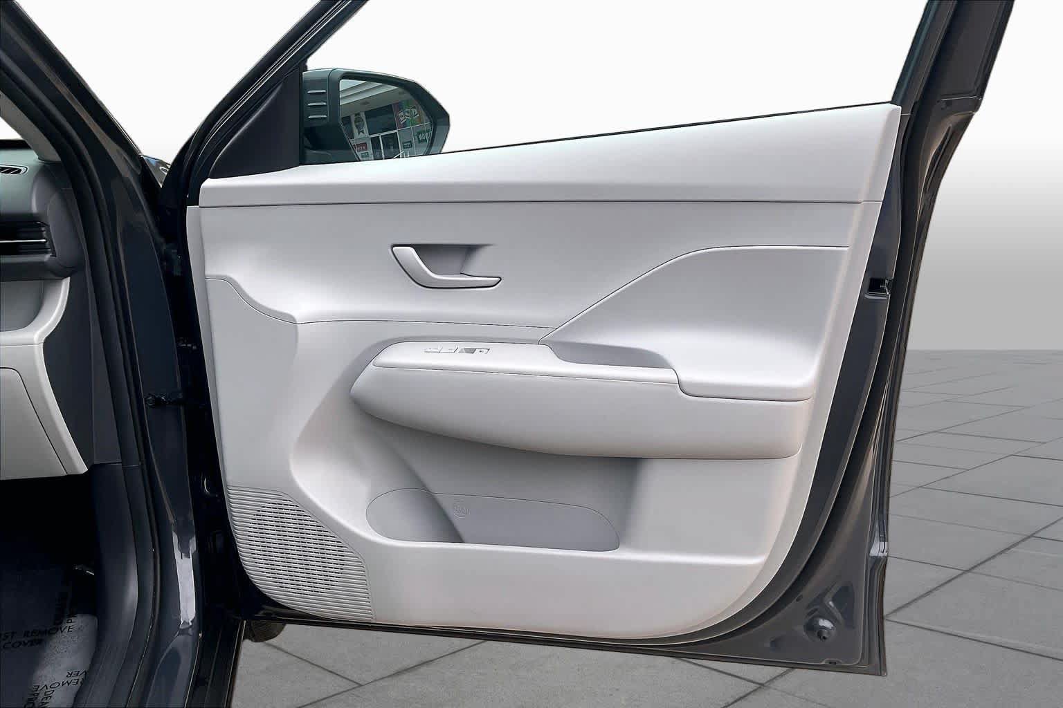 Certified 2024 Hyundai Kona SE FWD image 22