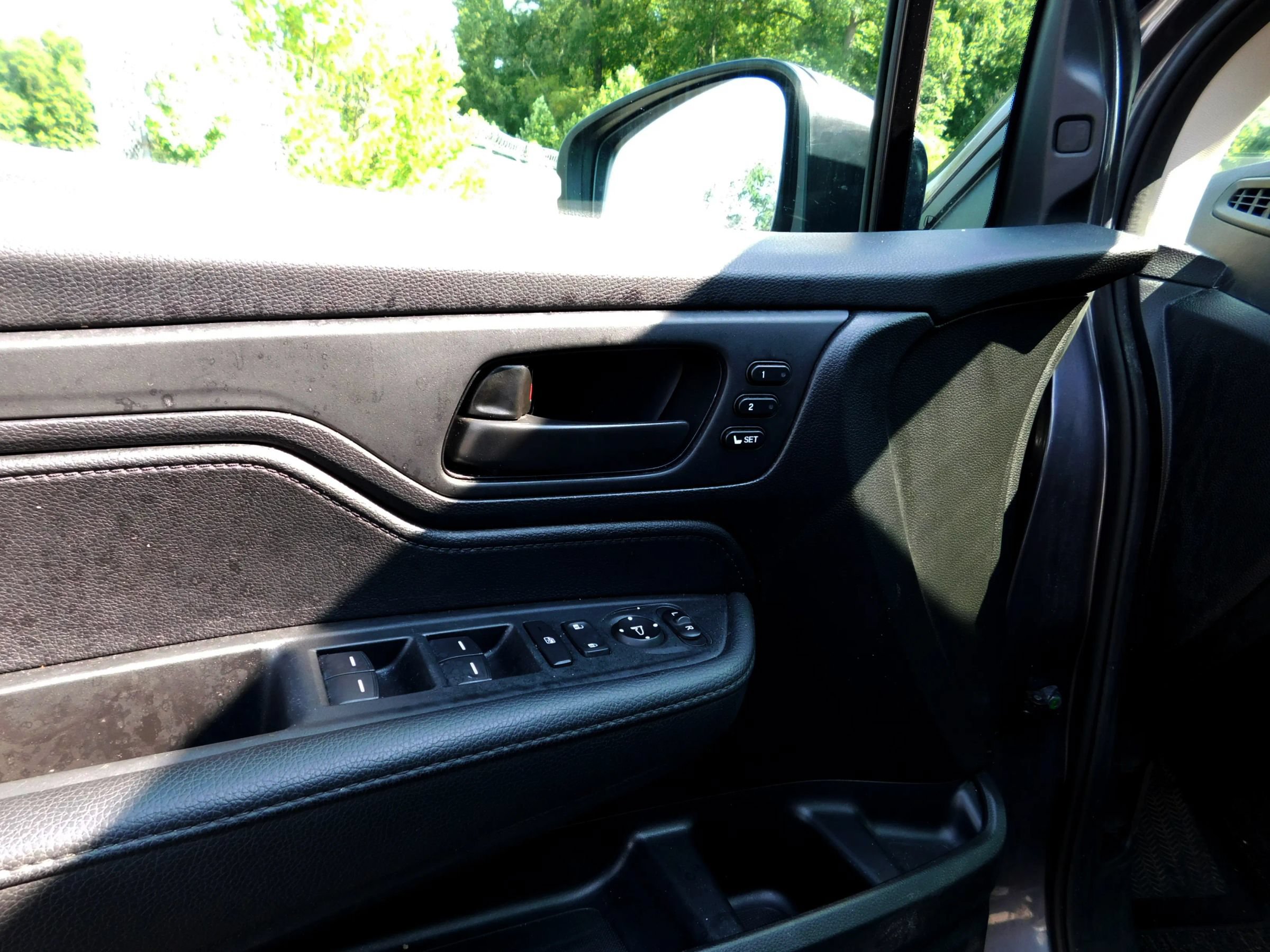 Used 2025 Honda Odyssey EX-L image 12
