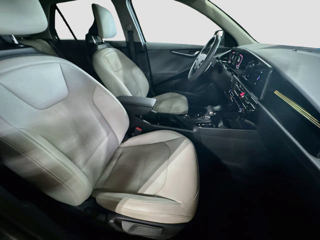 Used 2025 Kia Niro EX FWD image 28