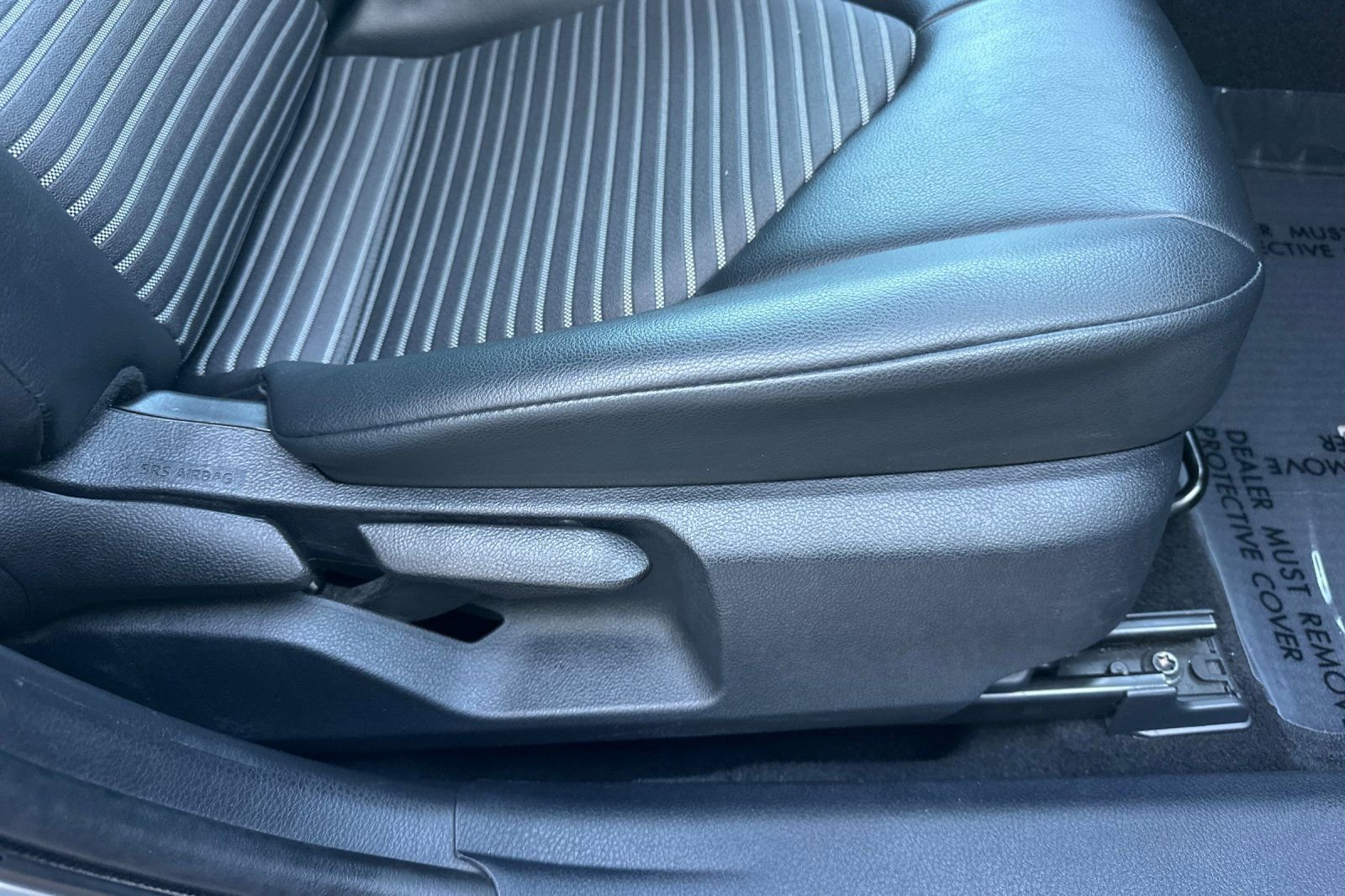 Used 2022 Toyota Camry SE w/ Carpet Mat Package (TMS) FWD image 21