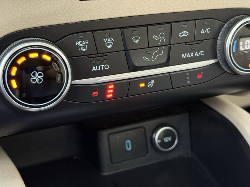 Used 2020 Ford Escape SEL image 7