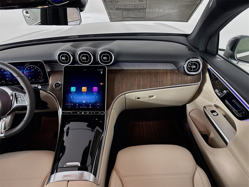 Used 2025 Mercedes-Benz GLC 300 4MATIC image 20