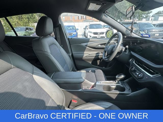 Used 2024 Buick Envista Preferred FWD image 2