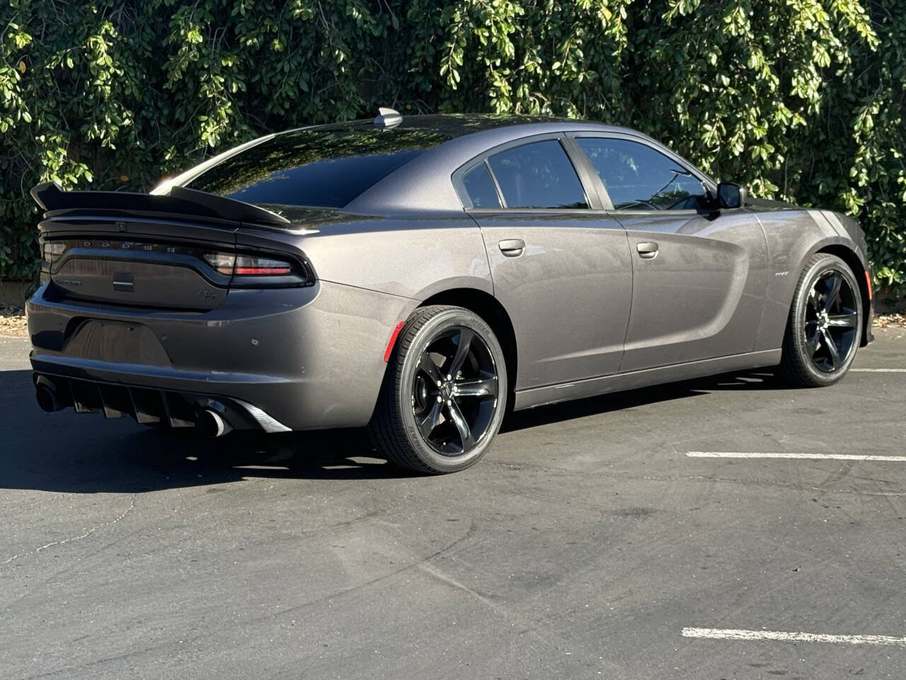 Used 2018 Dodge Charger R/T RWD image 5