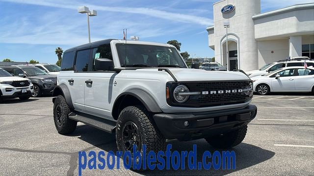 New 2026 Ford Bronco Outer Banks w/ Sasquatch Package AWD/4WD image 1