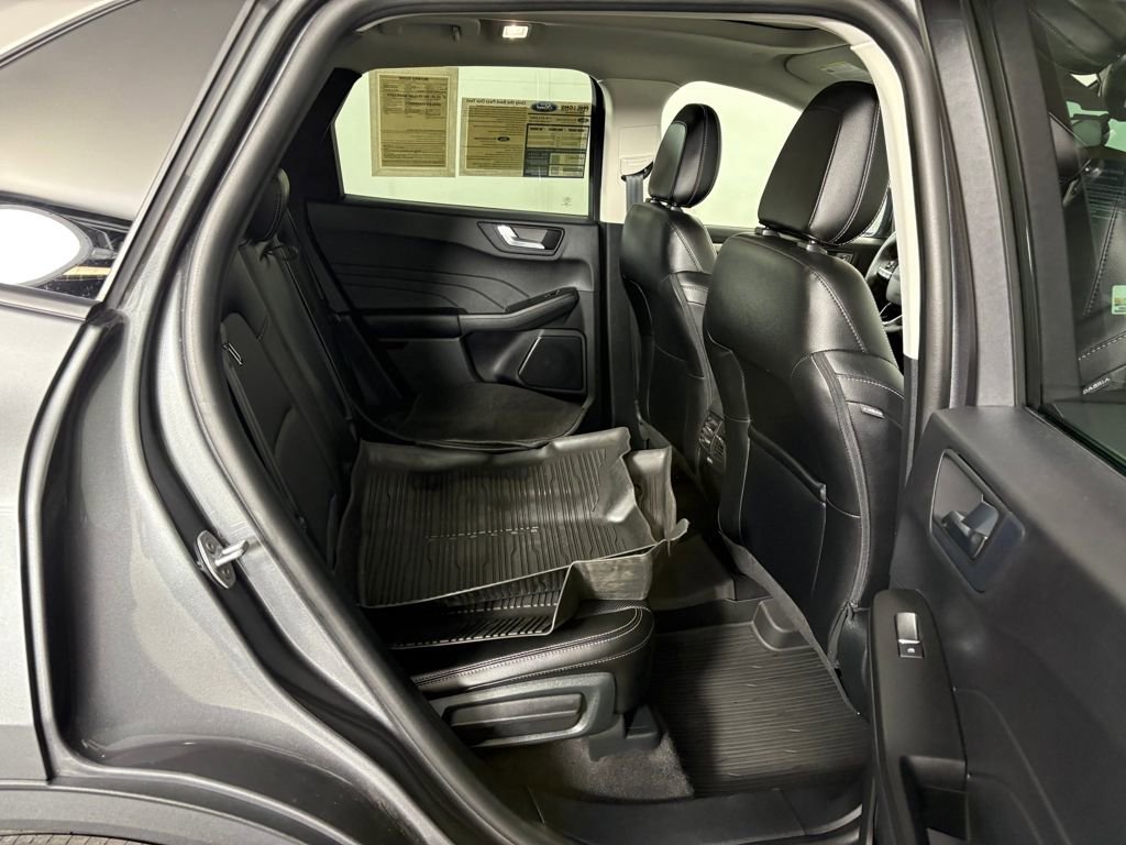 Certified 2022 Ford Escape SEL image 35