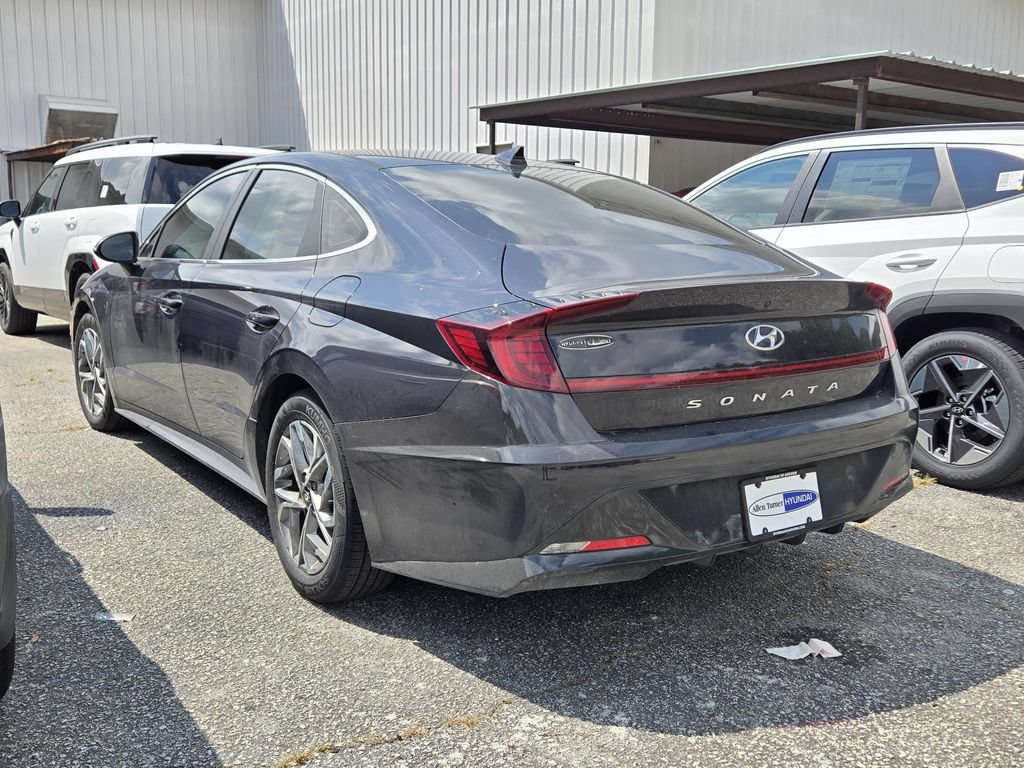 Certified 2023 Hyundai Sonata SEL FWD image 3