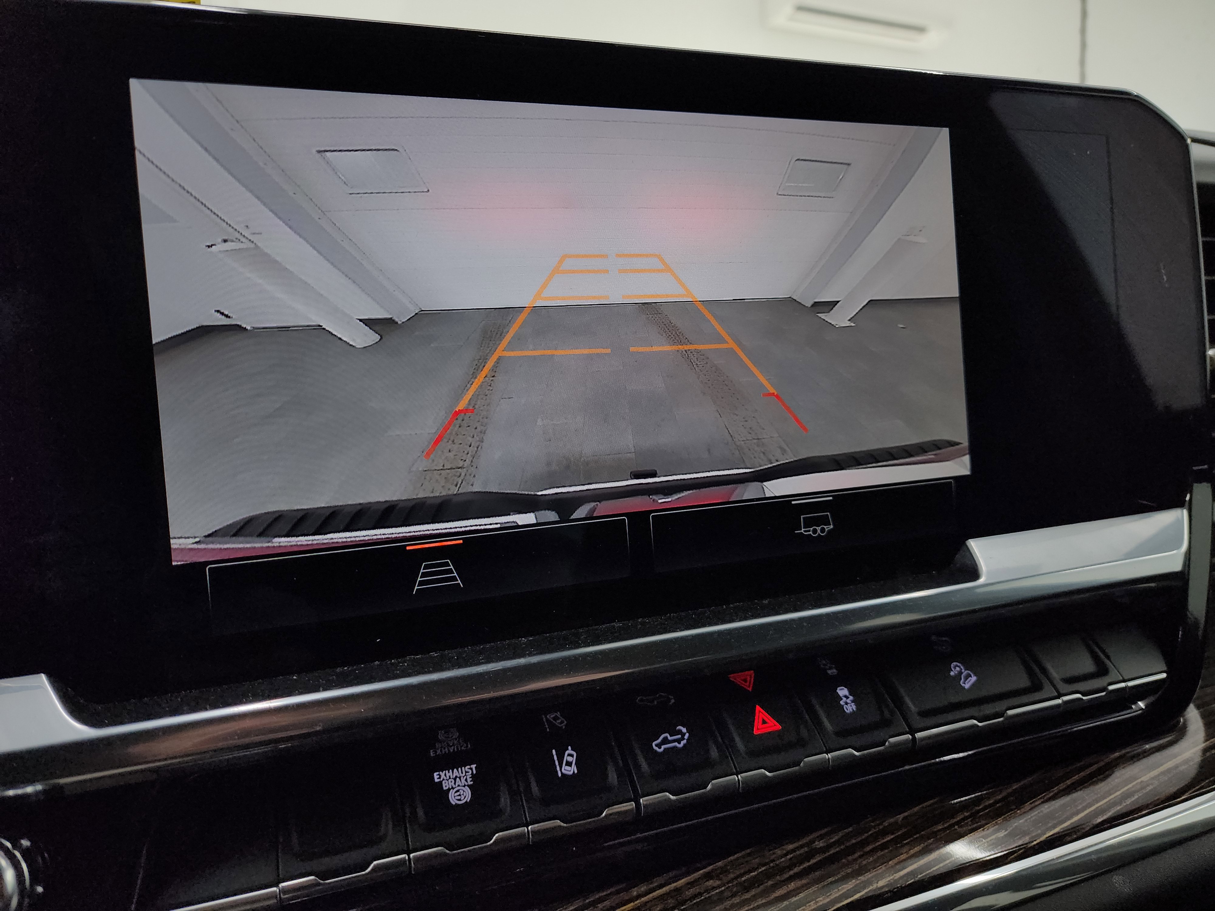 Used 2024 GMC Sierra 2500 SLE w/ SLE Value Package; image 16