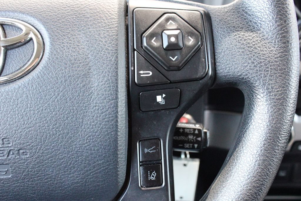 Used 2020 Toyota Tacoma SR AWD/4WD image 32
