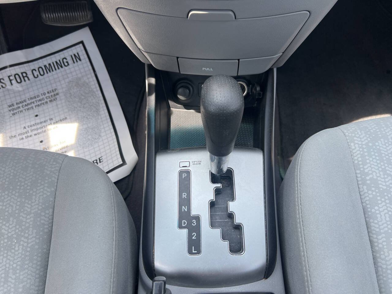 Used 2010 Hyundai Elantra GLS FWD image 16