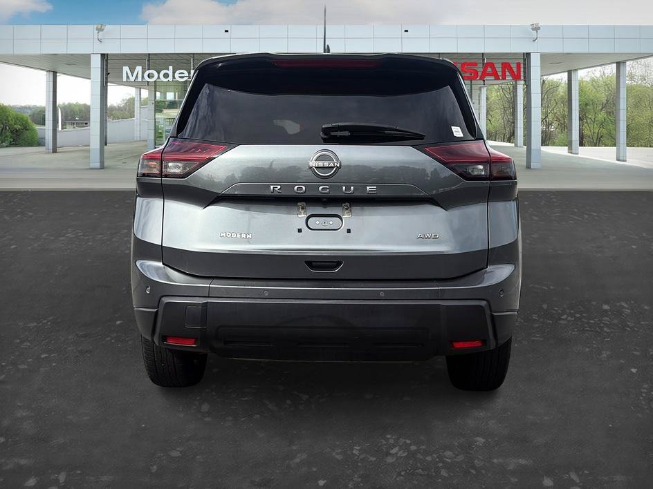 Certified 2025 Nissan Rogue SV AWD/4WD image 4