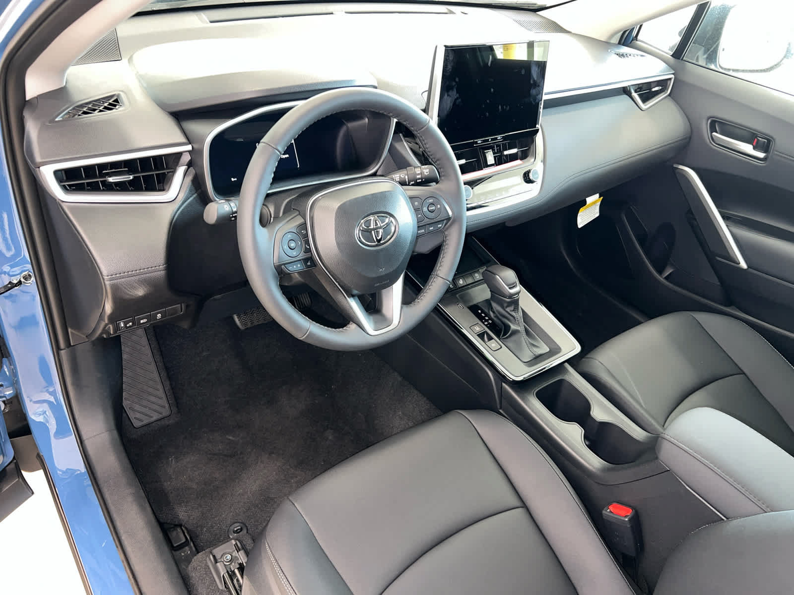 New 2026 Toyota Corolla Cross XLE w/ Convenience Package AWD/4WD image 12