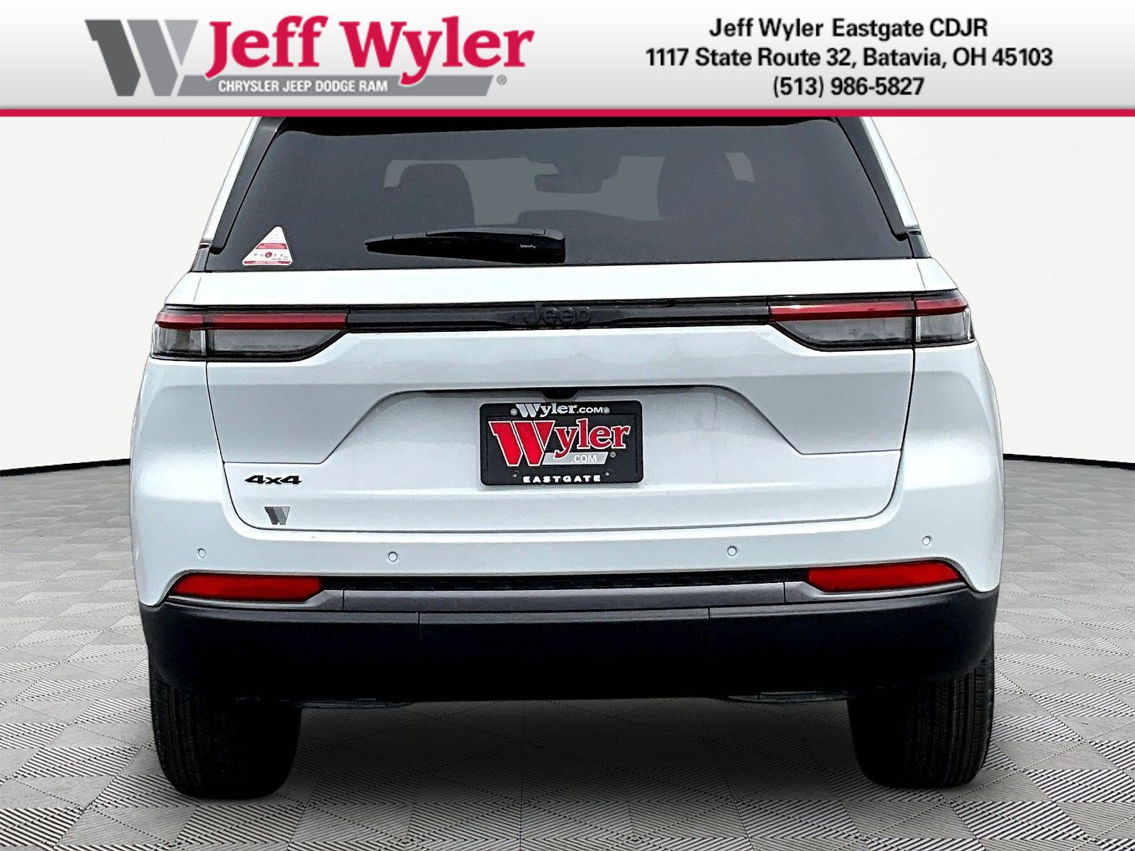 New 2026 Jeep Grand Cherokee Altitude AWD/4WD image 5