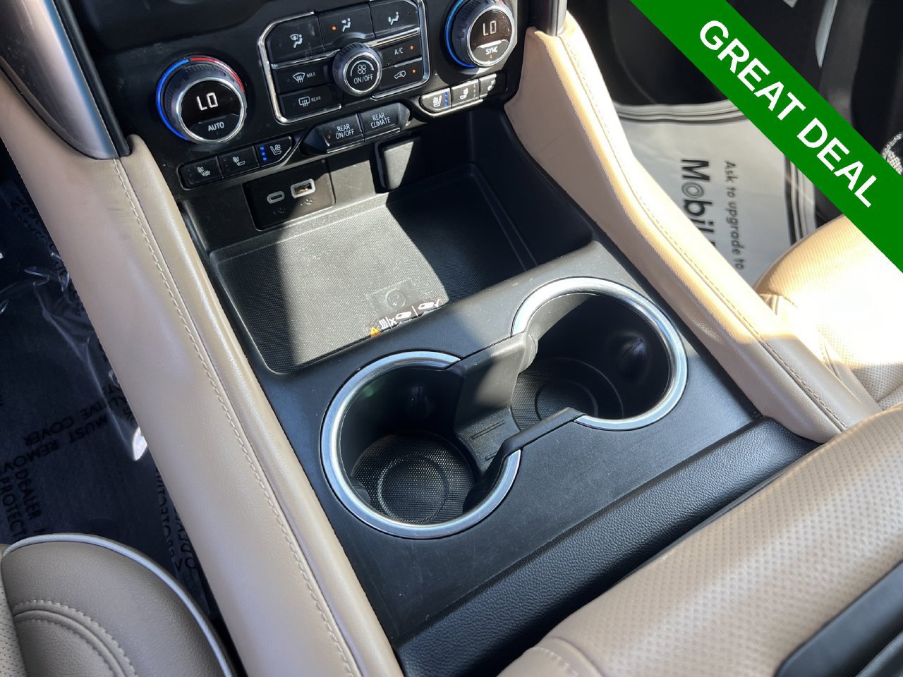 Used 2024 Chevrolet Tahoe Premier AWD/4WD image 22