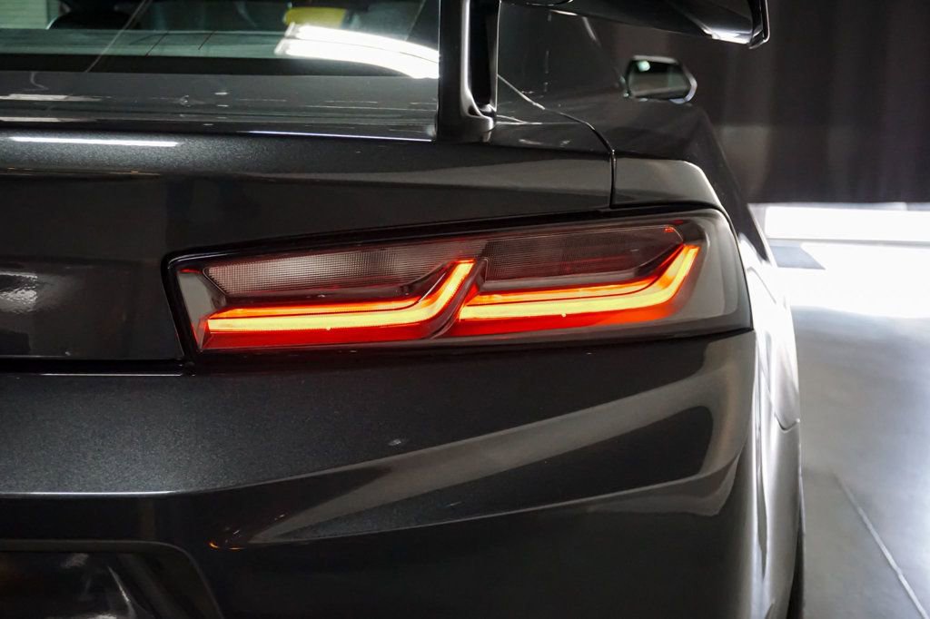 Used 2018 Chevrolet Camaro ZL1 image 81