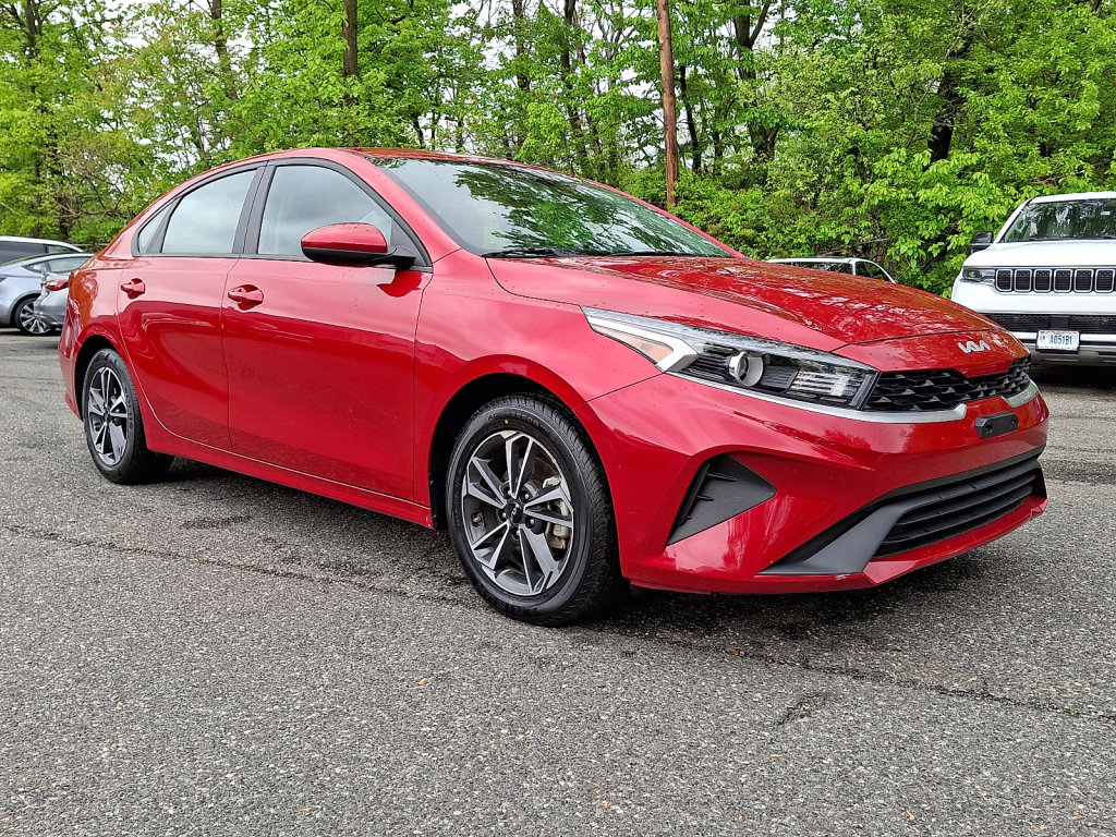 Used 2024 Kia Forte LXS FWD image 7