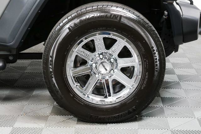 Used 2020 Jeep Wrangler Sport image 6