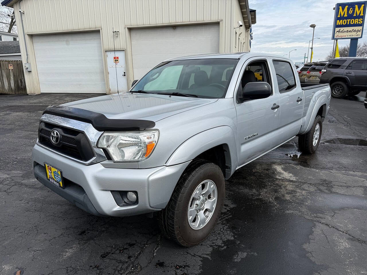 Used 2012 Toyota Tacoma 4x4 Double Cab w/ SR5 Pkg image 4