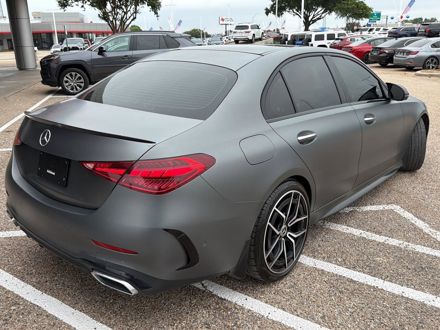 Used 2023 Mercedes-Benz C 300 Sedan image 3