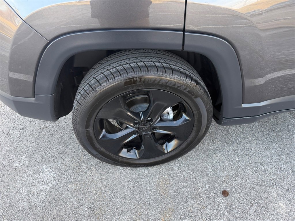 Used 2020 Jeep Compass Latitude image 29