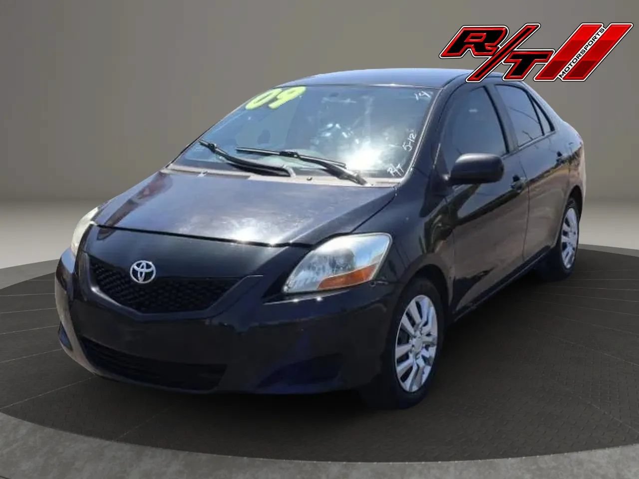 Used 2009 Toyota Yaris Sedan w/ Convenience Pkg FWD image 3