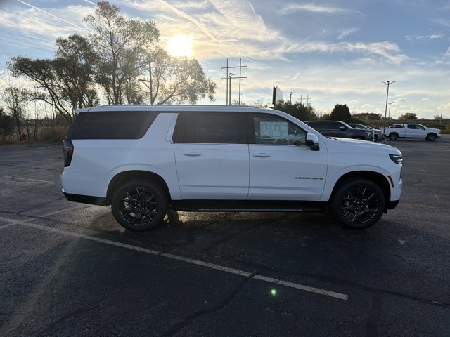 New 2026 Chevrolet Suburban LT w/ Comfort Package image 4