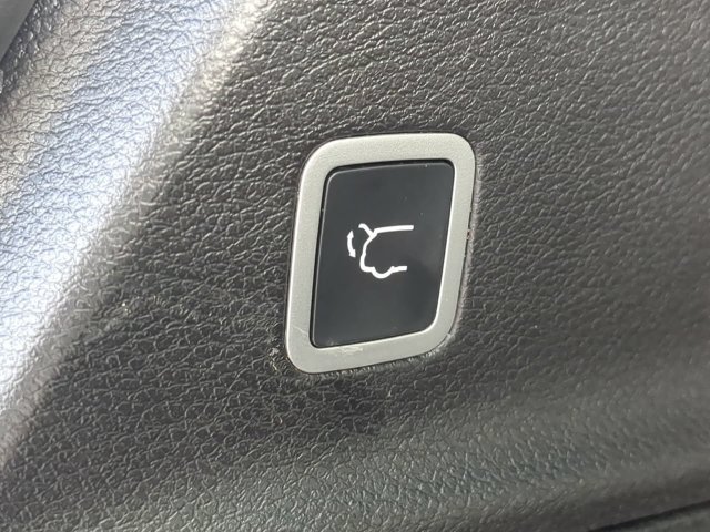 Certified 2026 Chrysler Pacifica Select FWD image 15