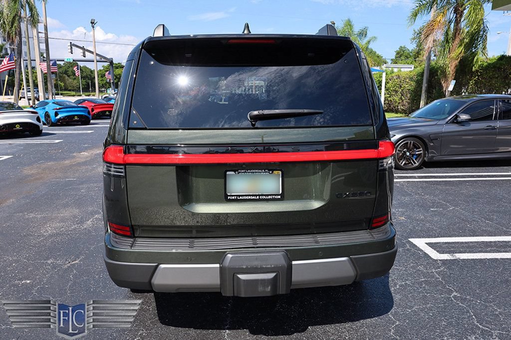 Used 2024 Lexus GX 550 AWD/4WD image 8