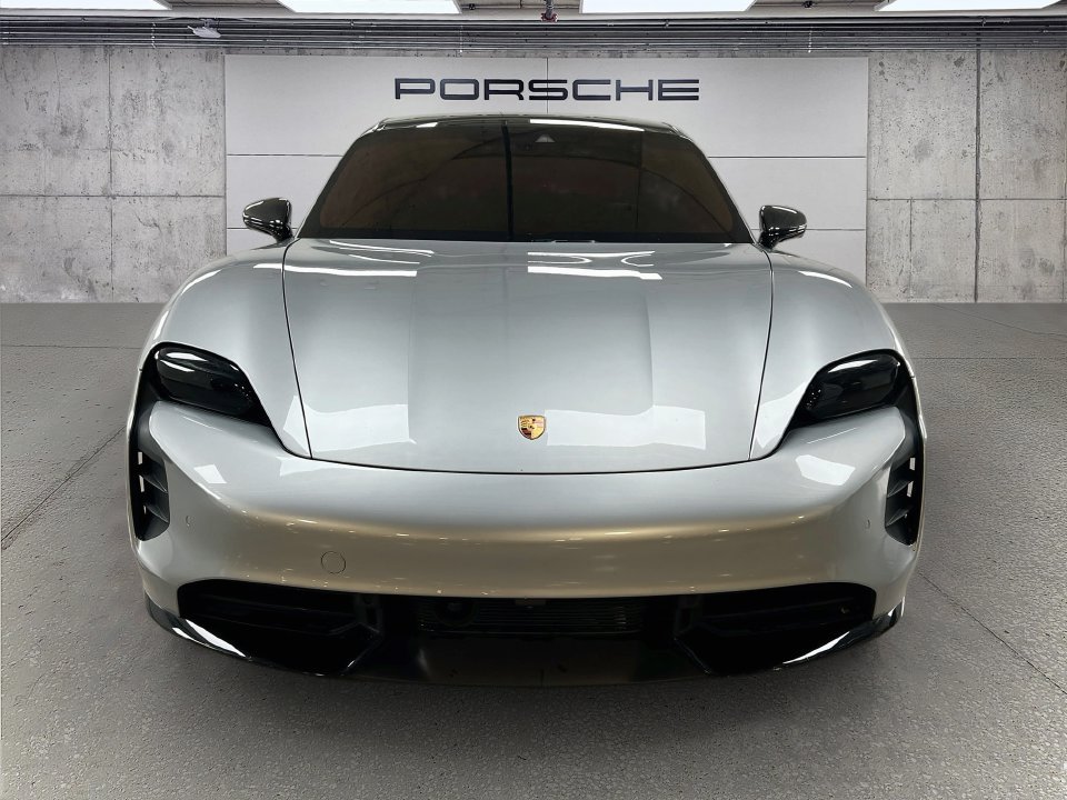 Used 2020 Porsche Taycan Turbo AWD/4WD image 6