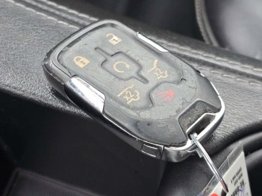 Used 2019 Chevrolet Suburban LT RWD image 32