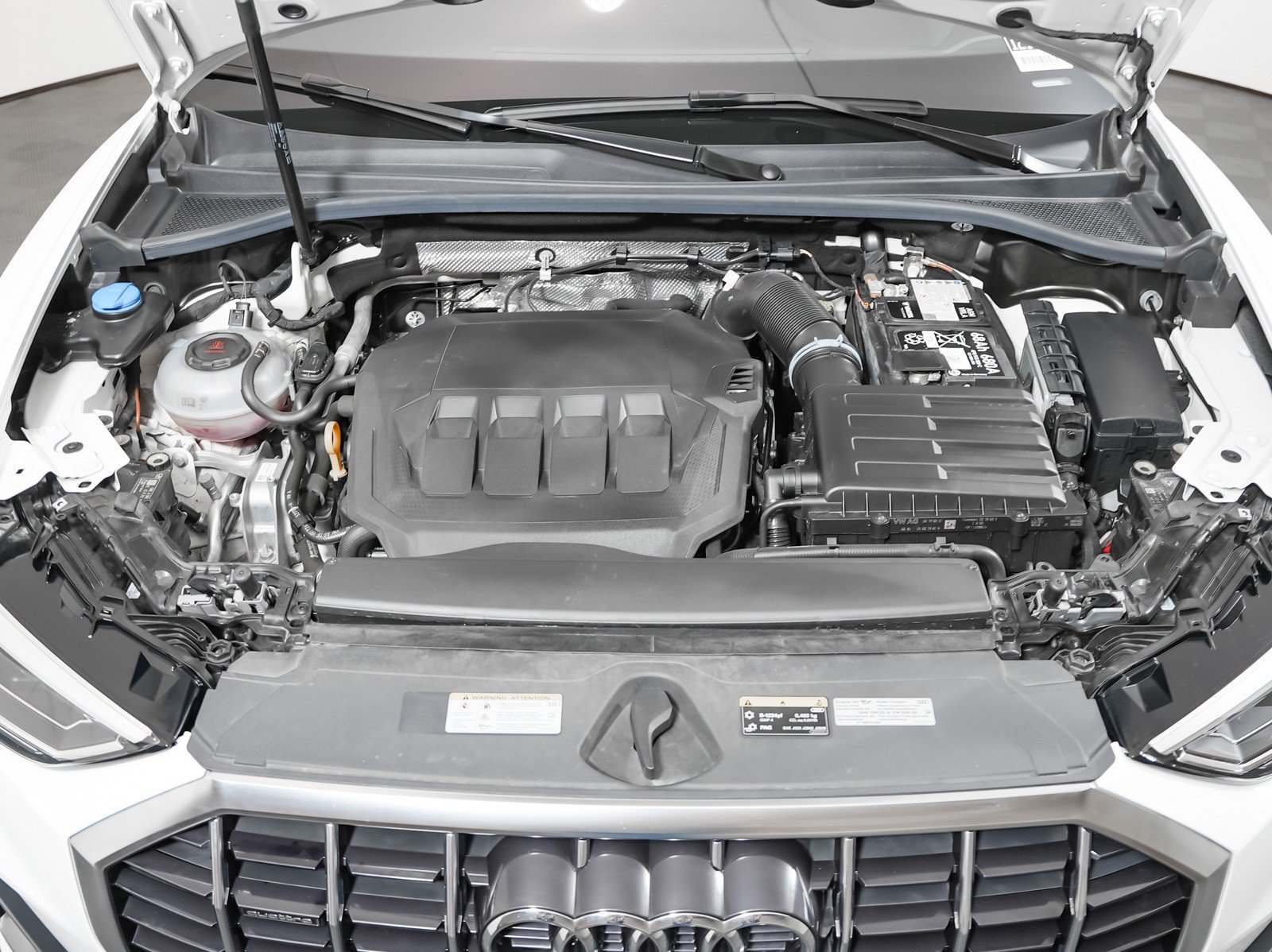 Certified 2024 Audi Q3 2.0T Premium AWD/4WD image 4