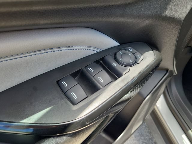 Certified 2025 Chevrolet Trax LT w/ LT Convenience Package FWD image 19