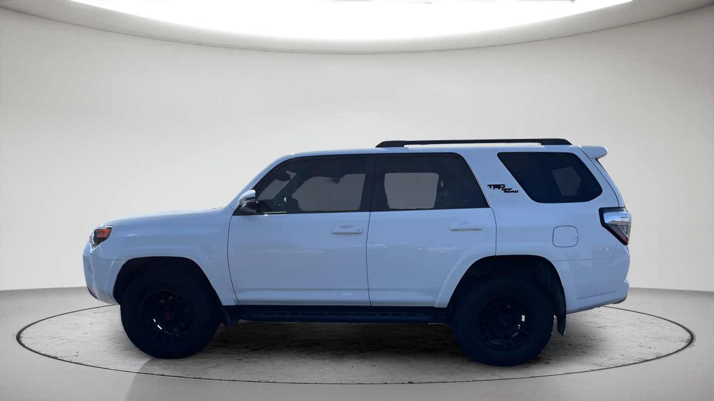 Certified 2023 Toyota 4Runner TRD Off-Road Premium w/ Moonroof Package AWD/4WD image 6