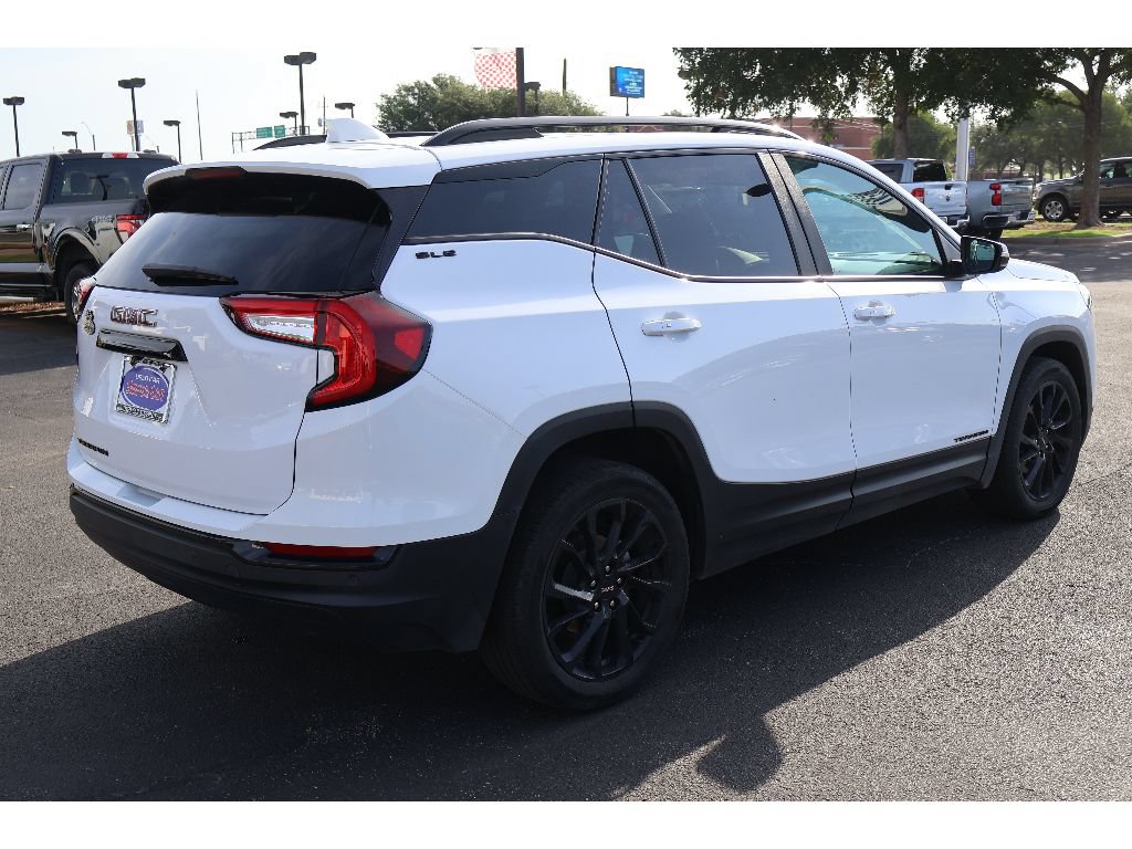 Used 2023 GMC Terrain SLE w/ Driver Convenience Package FWD image 14